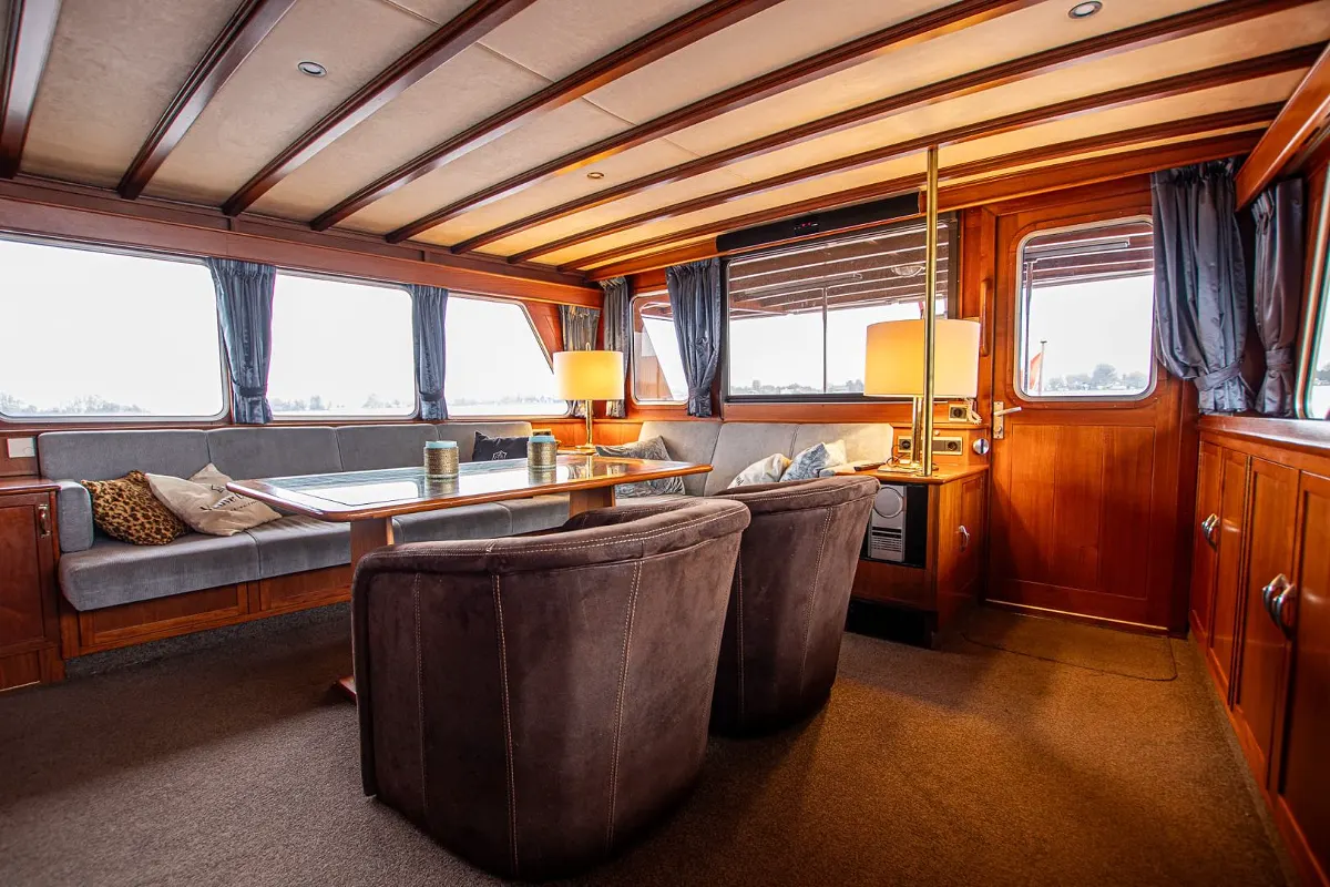 Custom Ex-MTB Motoryacht 24M 104