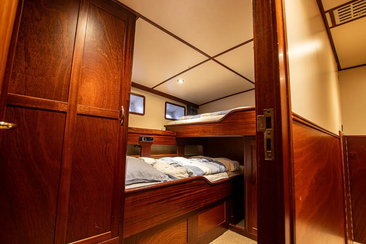 Custom Ex-MTB Motoryacht 24M 111