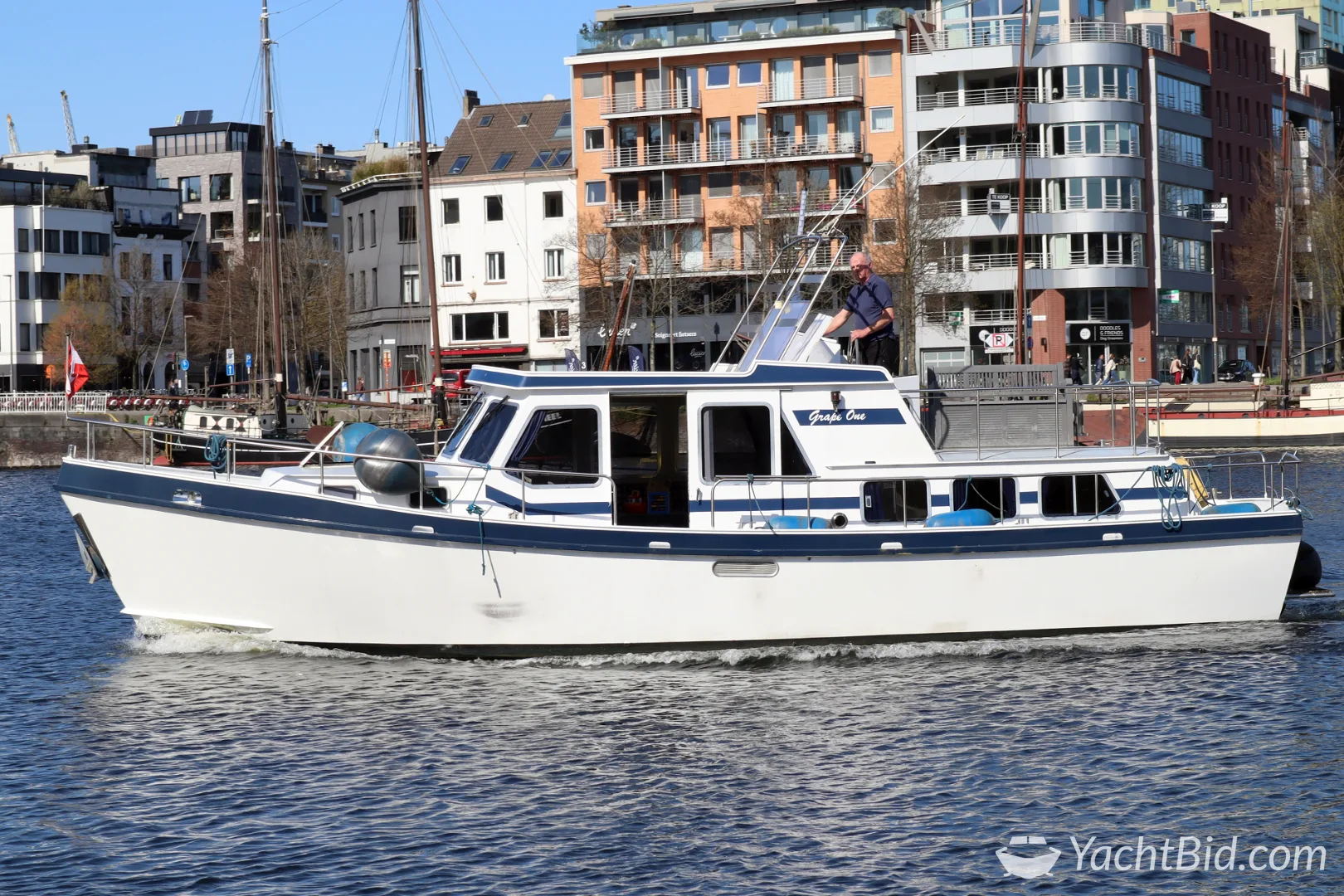 Jansen Trawler 1100 motorjacht – foto 3 – kavel bij YachtBid, Antwerp