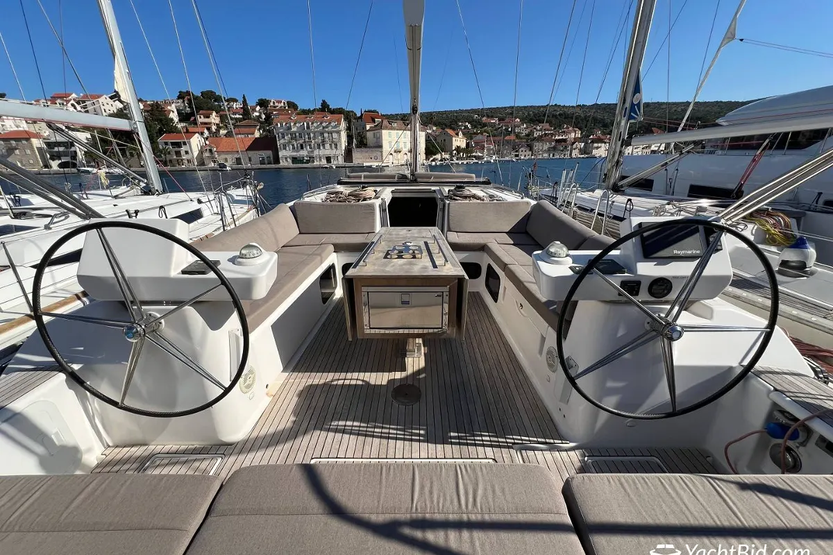 Dufour 520 Grand Large 7