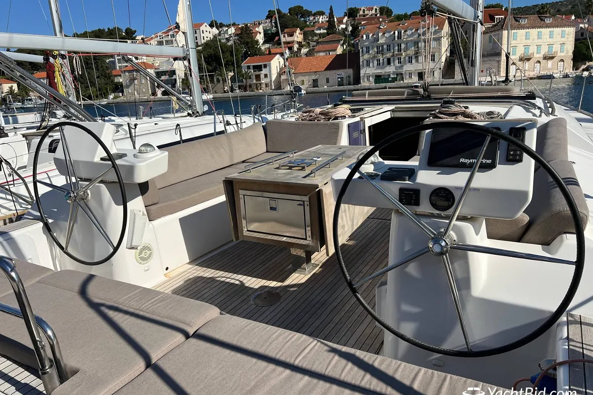 Dufour 520 Grand Large 8