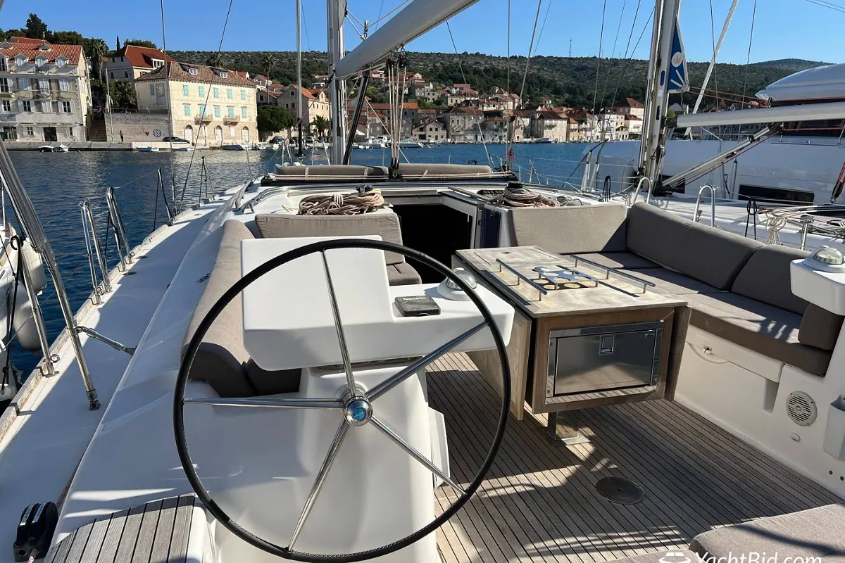 Dufour 520 Grand Large 10