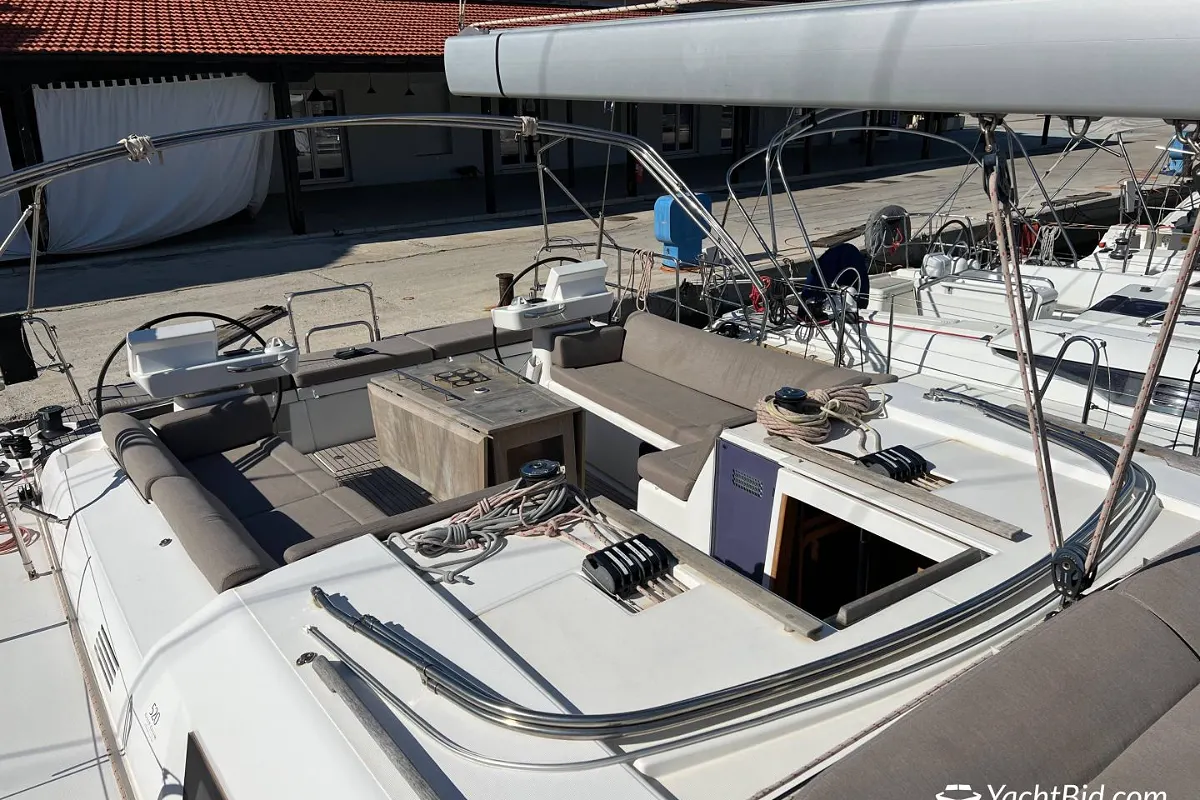 Dufour 520 Grand Large 12