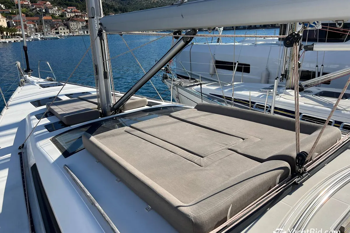 Dufour 520 Grand Large 18