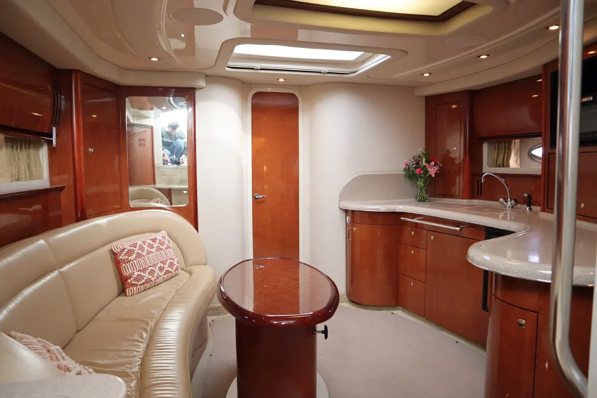 Sea Ray 455 Sundancer 2