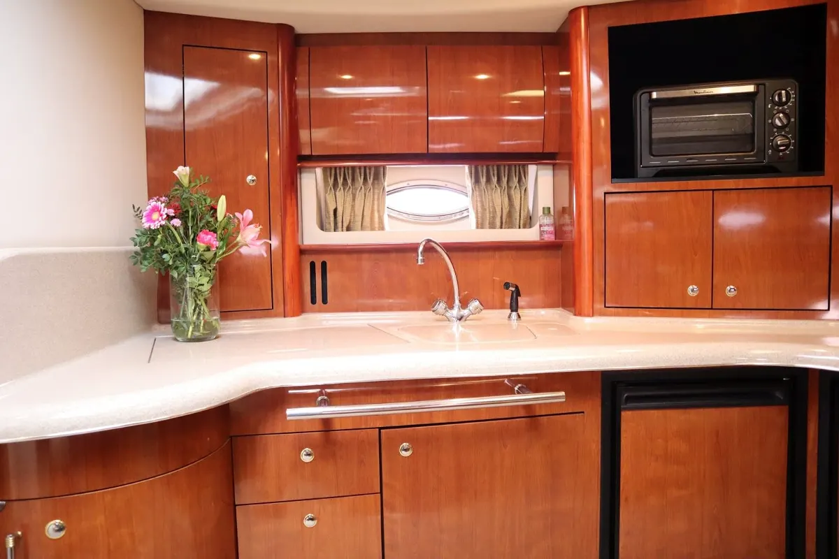 Sea Ray 455 Sundancer 4