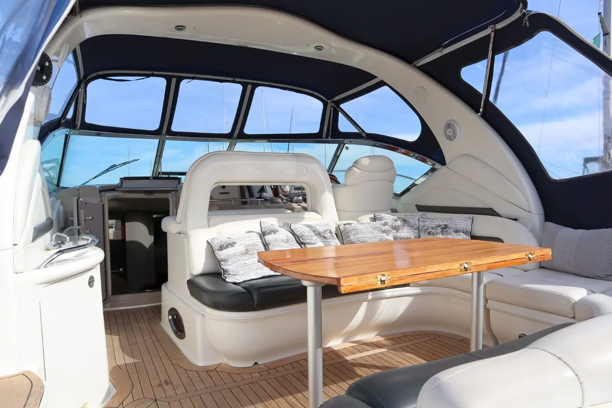 Sea Ray 455 Sundancer 12