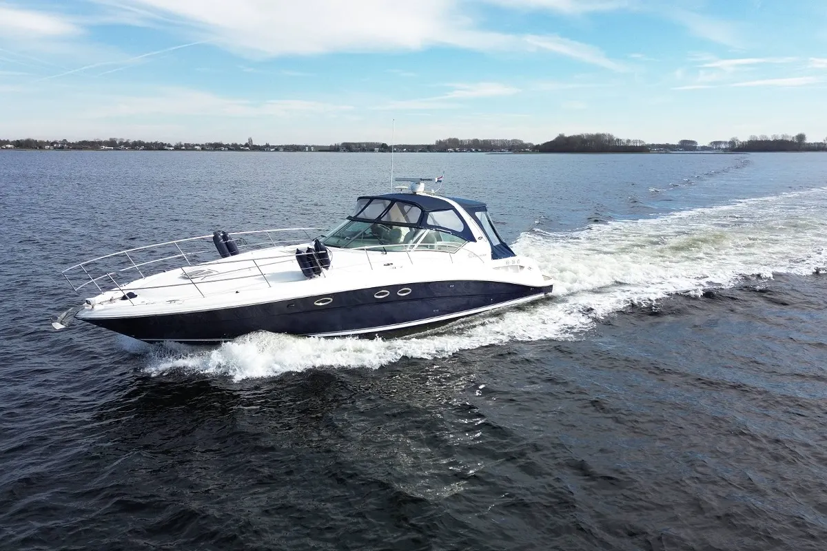 Sea Ray 455 Sundancer 40