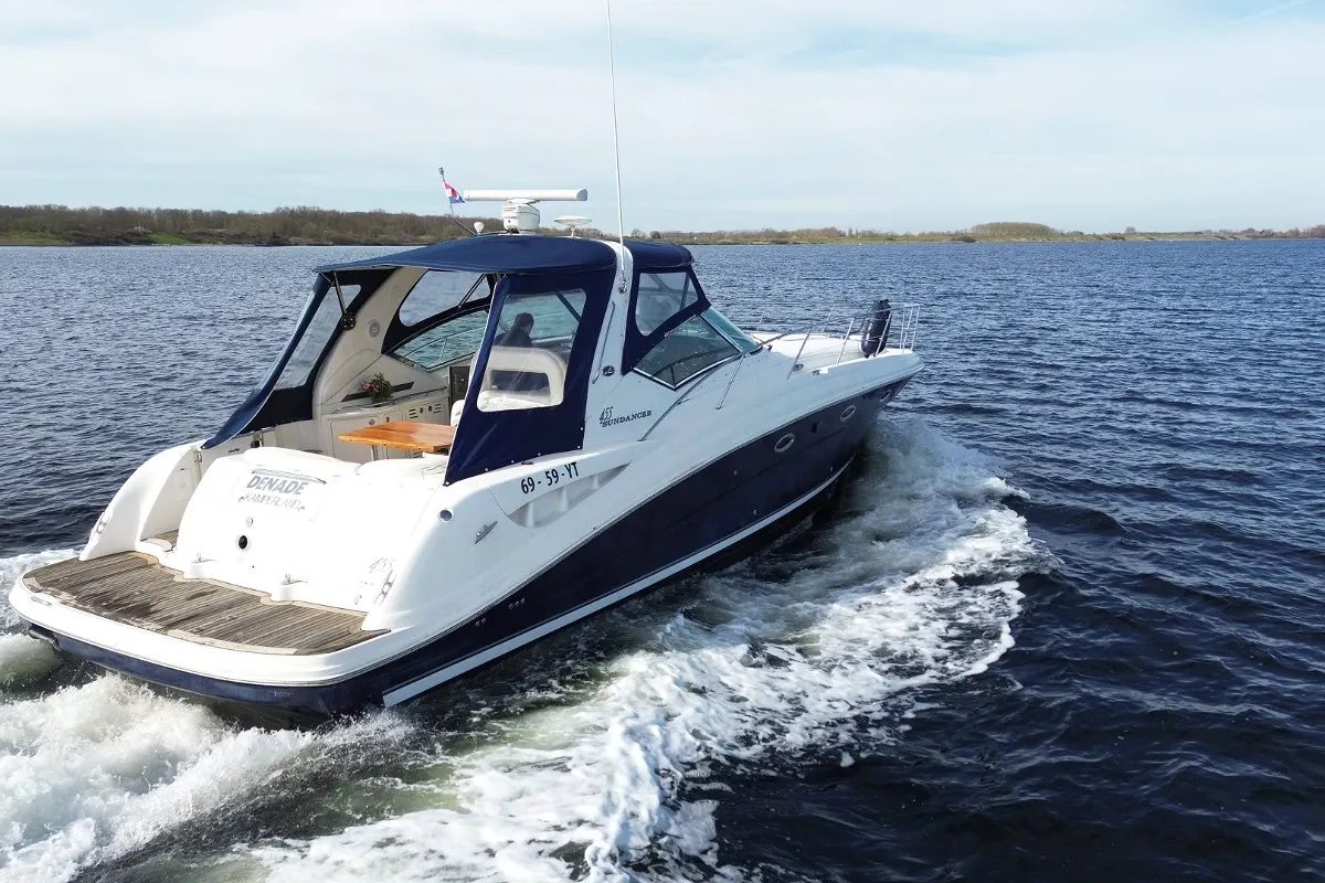 Sea Ray 455 Sundancer 41