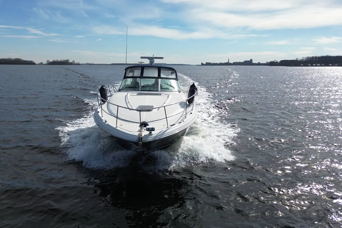 Sea Ray 455 Sundancer 43