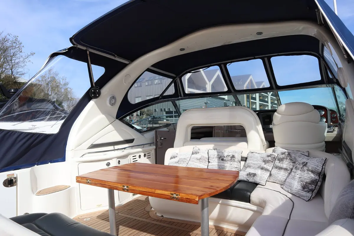 Sea Ray 455 Sundancer 56