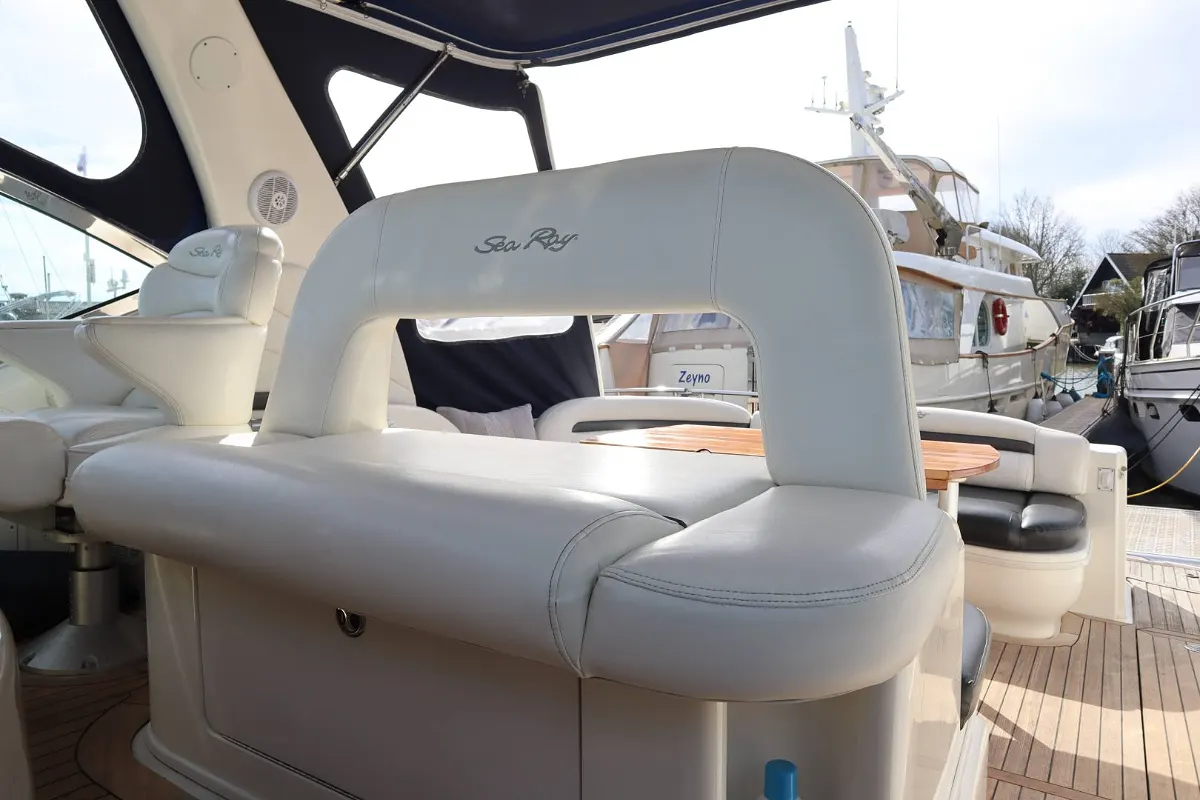 Sea Ray 455 Sundancer 60
