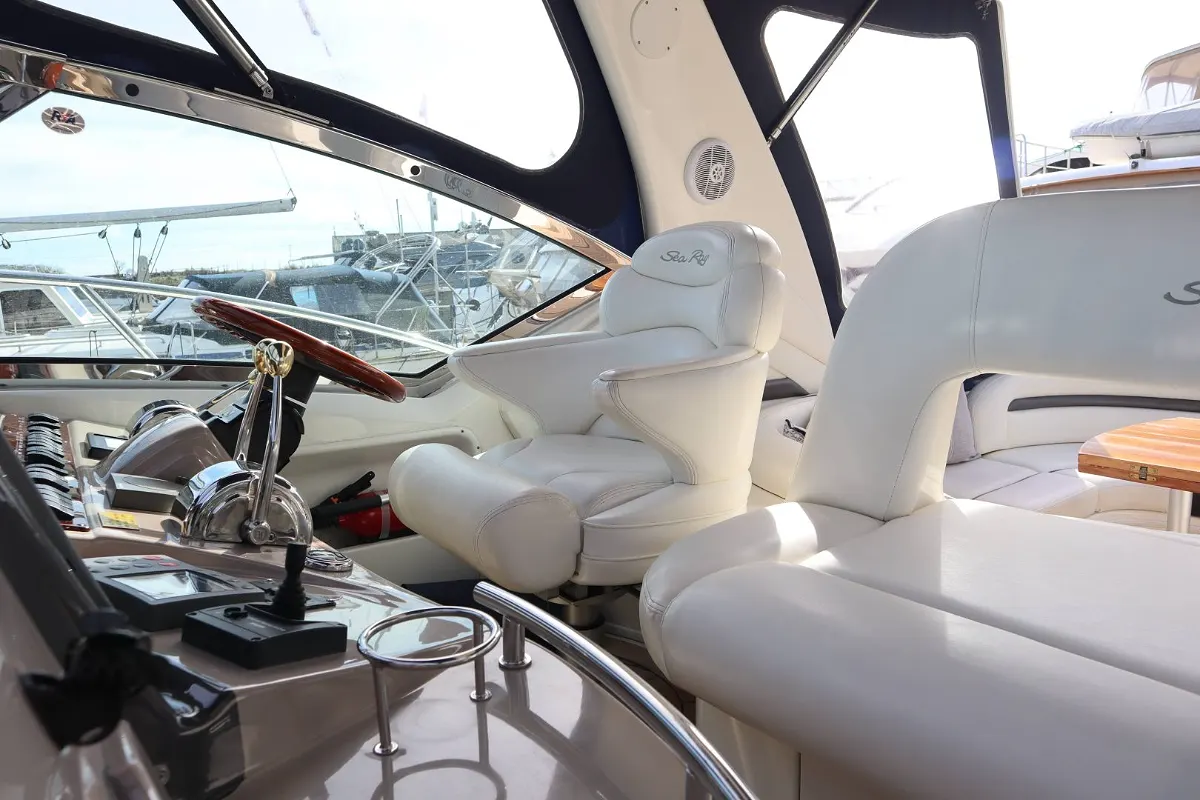 Sea Ray 455 Sundancer 61