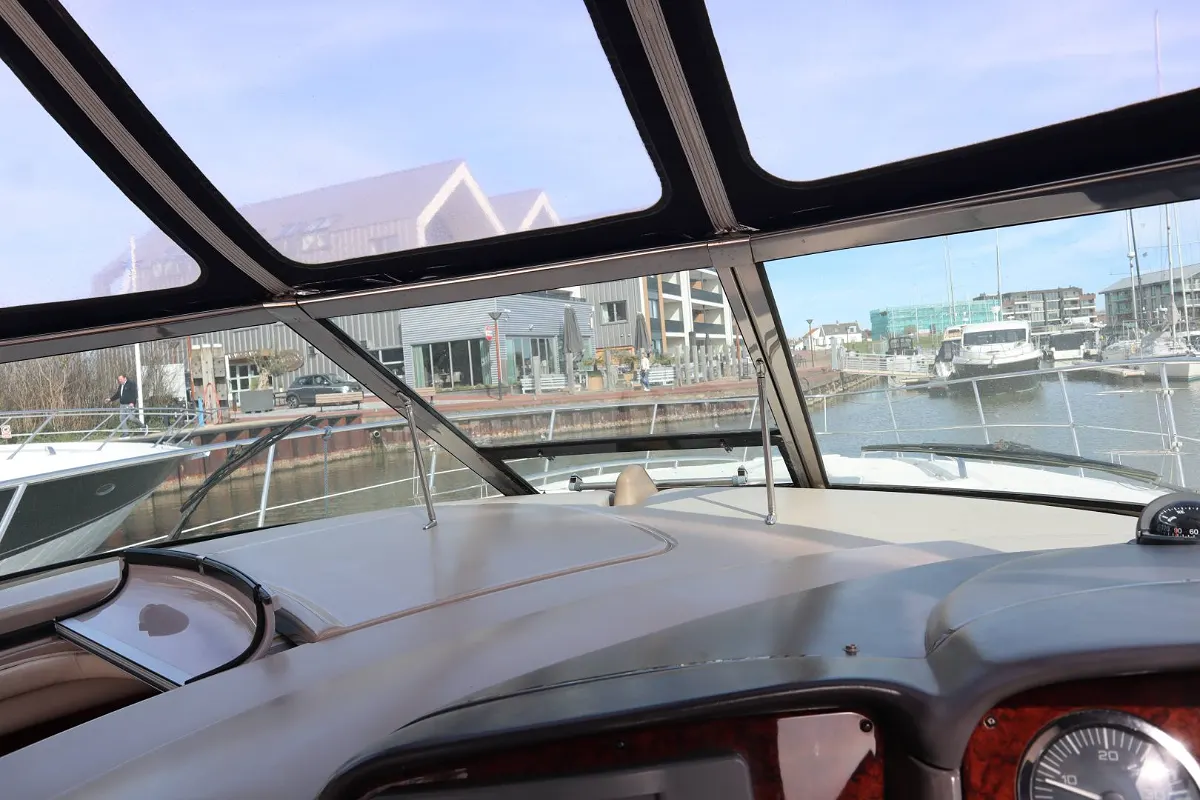 Sea Ray 455 Sundancer 63
