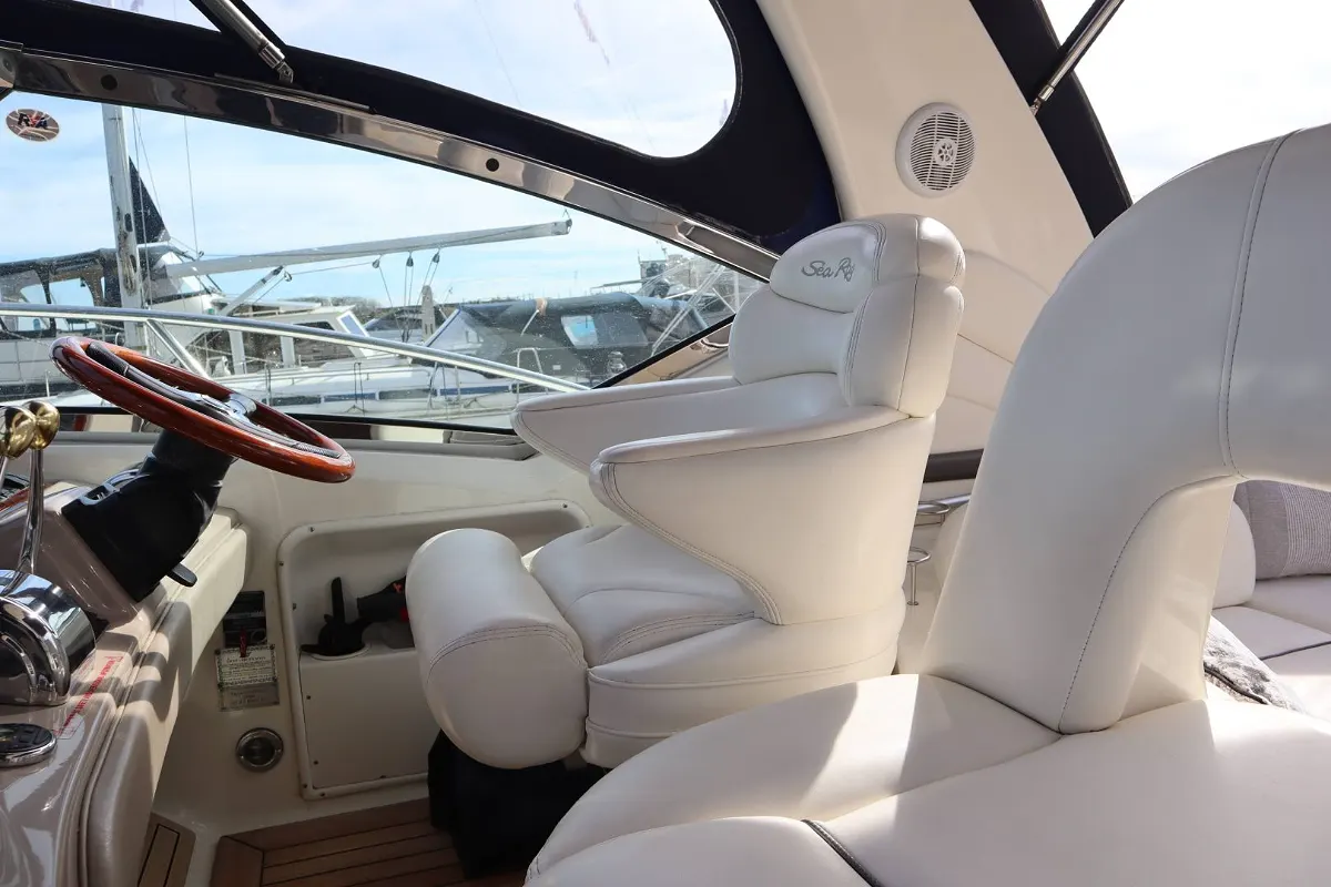 Sea Ray 455 Sundancer 64