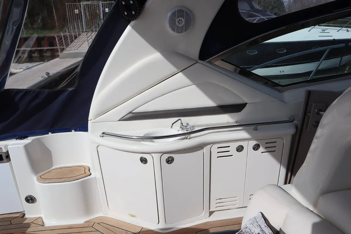 Sea Ray 455 Sundancer 65