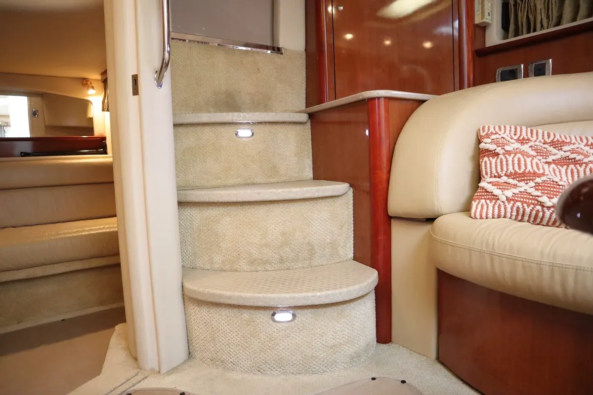 Sea Ray 455 Sundancer 69