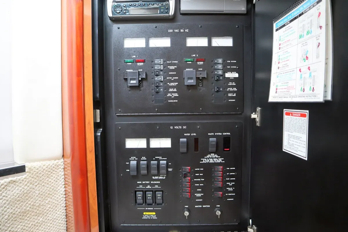 Sea Ray 455 Sundancer 70