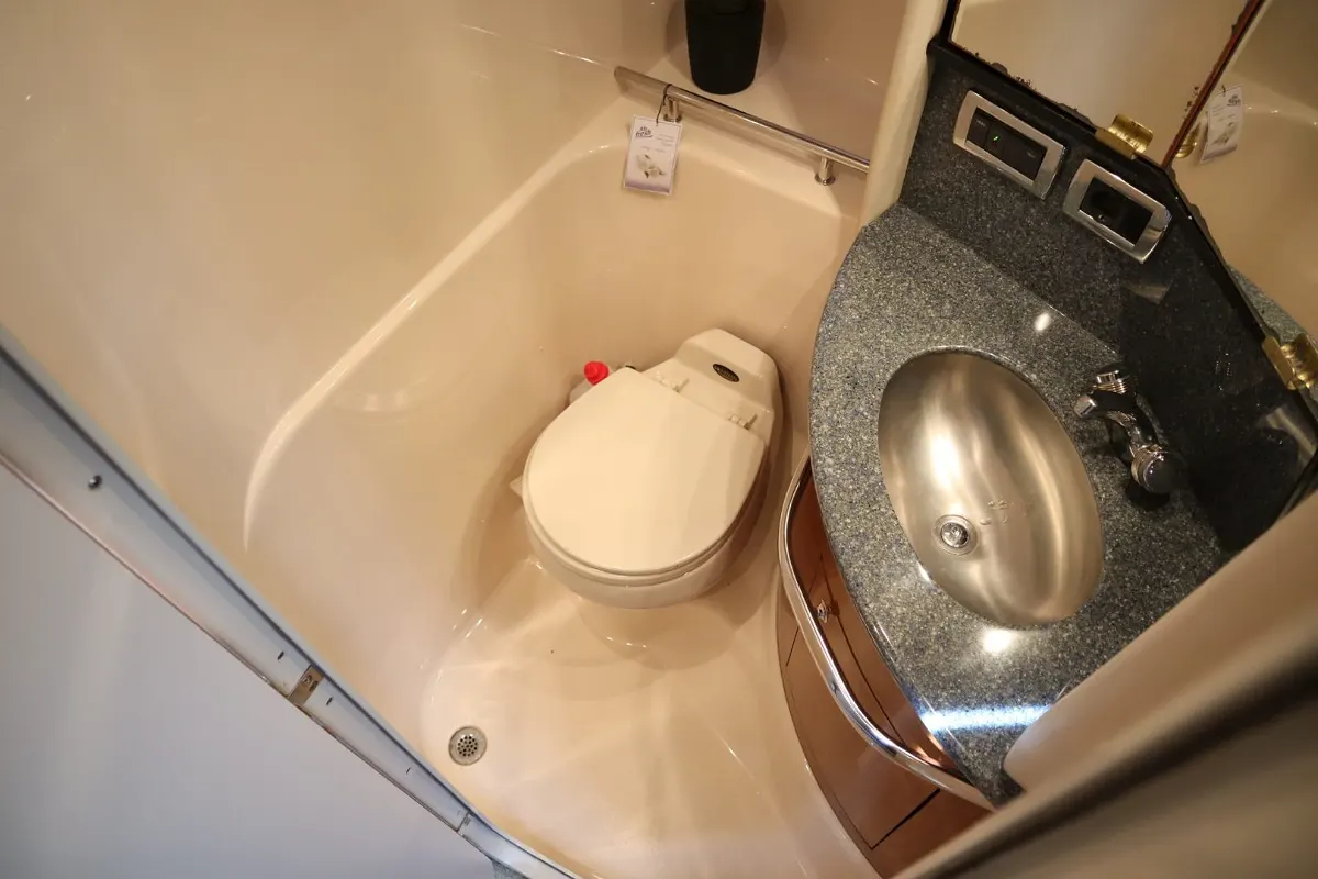 Sea Ray 455 Sundancer 75