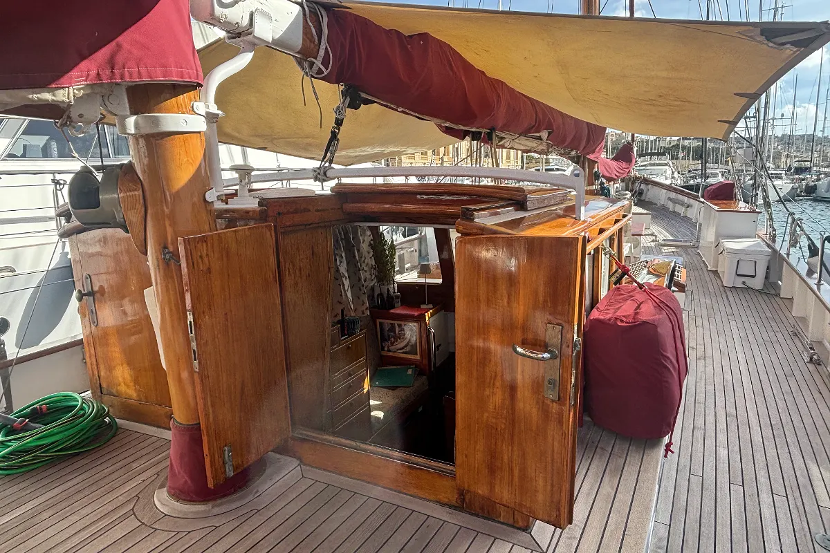 Molich Sailing BARINIA 11