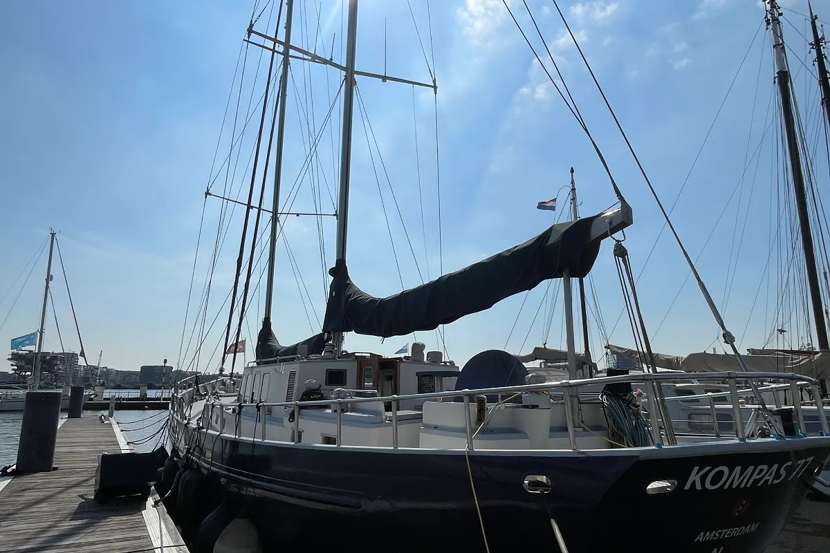 Dykstra Schooner 77 4