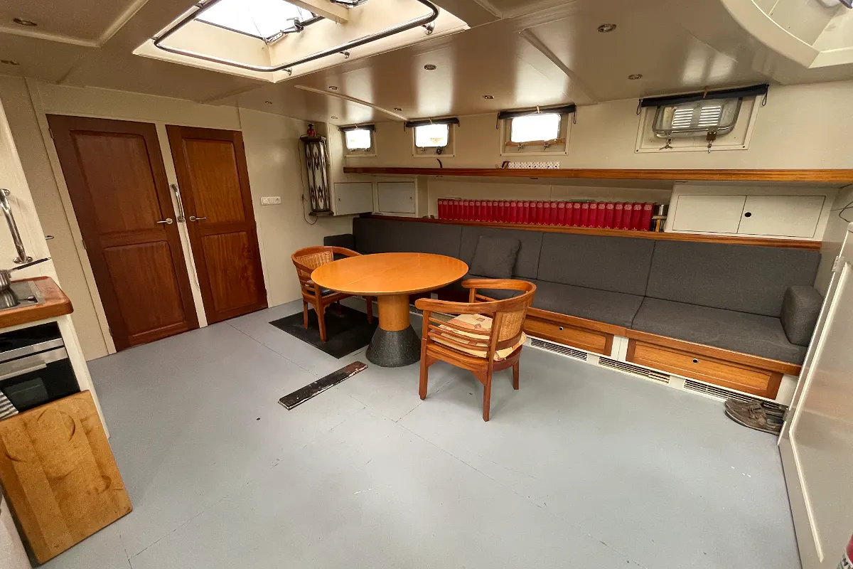 Dykstra Schooner 77 40