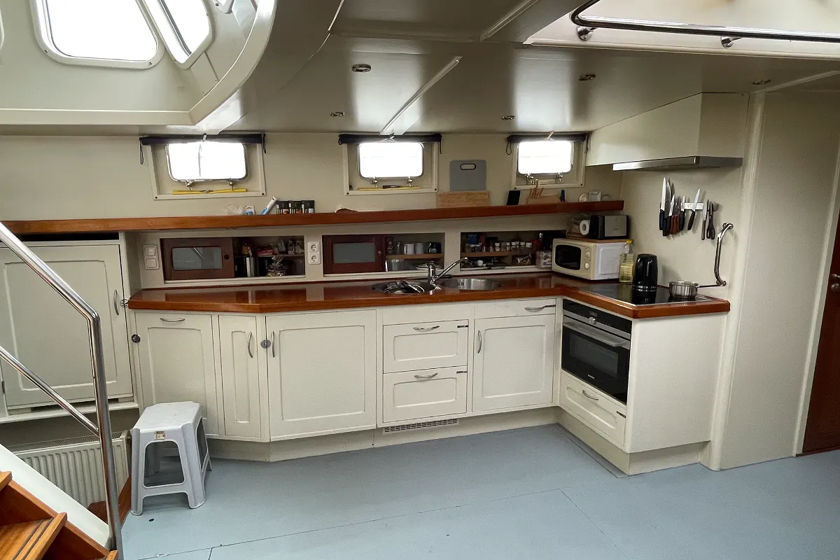Dykstra Schooner 77 30