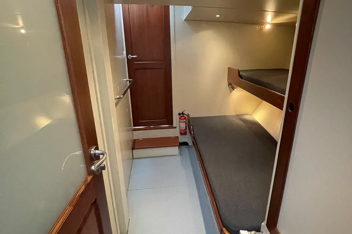 Dykstra Schooner 77 26