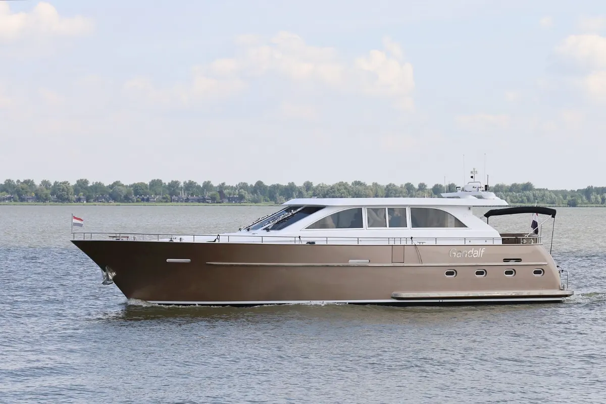 Van Den Hoven Executive 1700 6