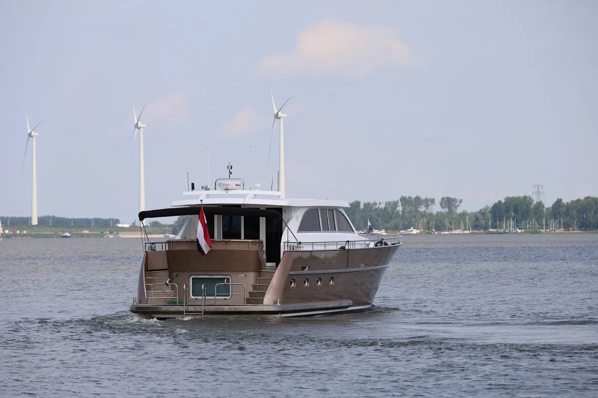 Van Den Hoven Executive 1700 23