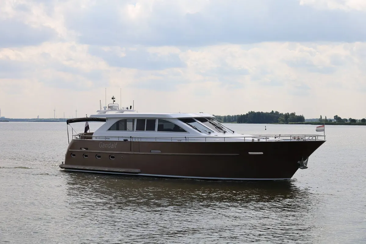Van Den Hoven Executive 1700 27