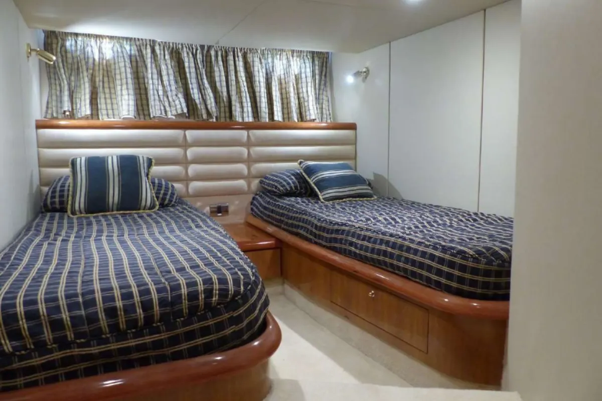Sunseeker Camargue 50  16