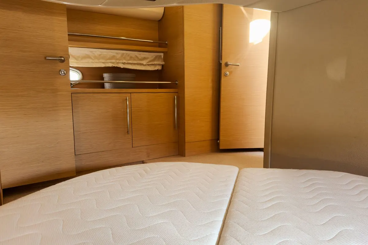 Sessa C42 57