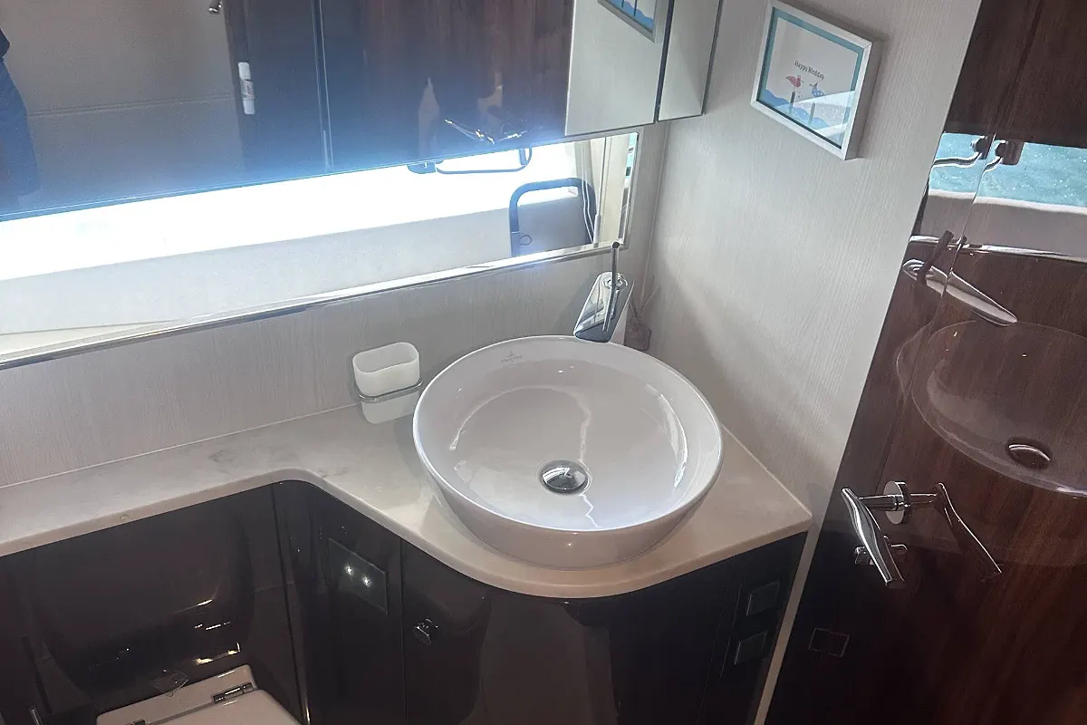 Fairline Targa 65 GT 43