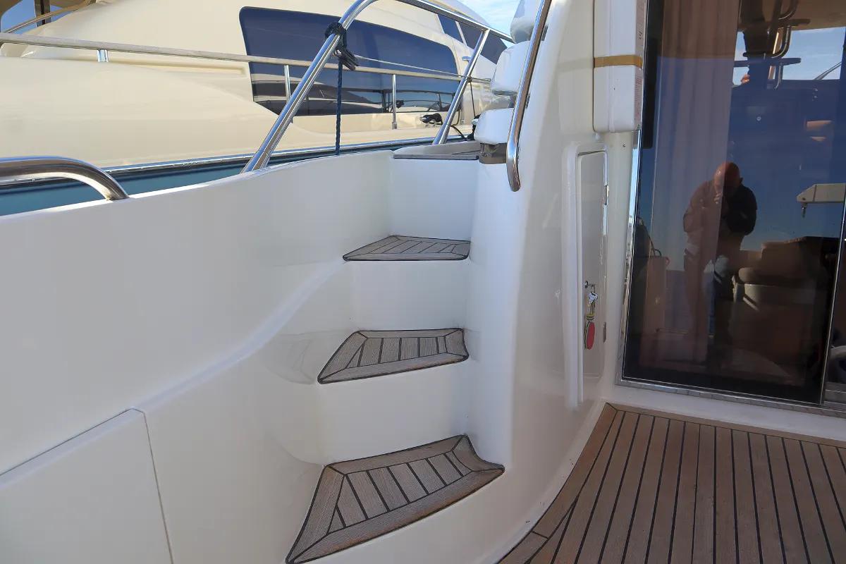 Sunseeker Manhattan 62 33