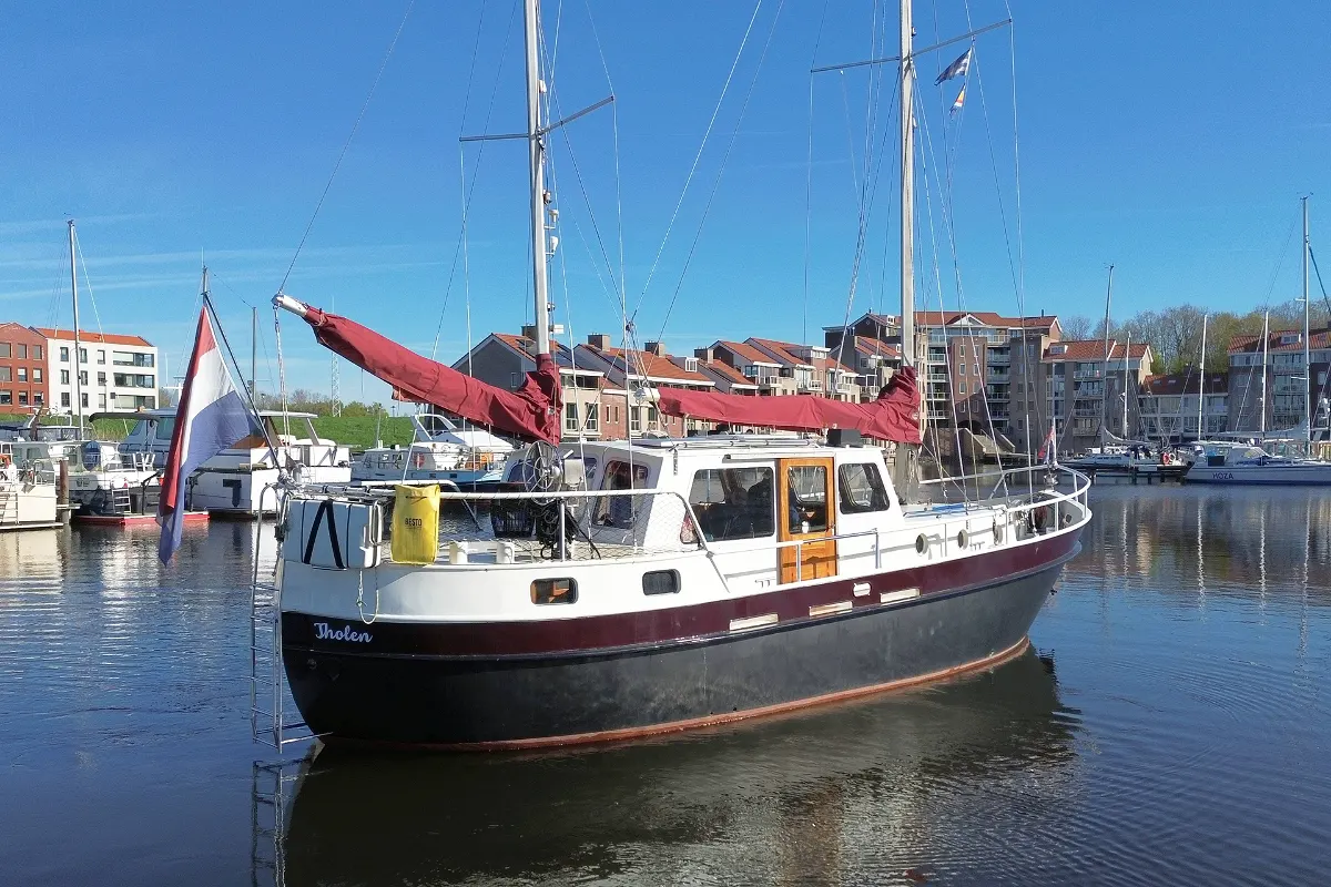 Romanza Motorsailer 12M 8