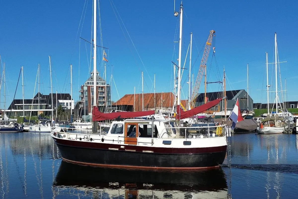 Romanza Motorsailer 12M 3