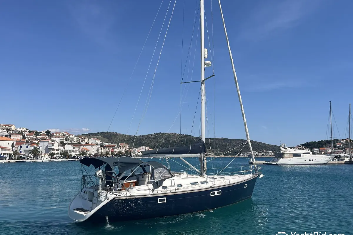 Beneteau Oceanis 423 12