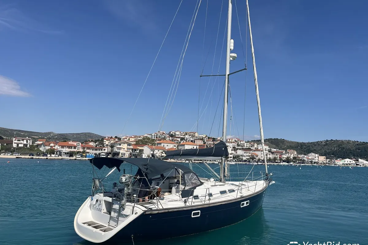 Beneteau Oceanis 423 16