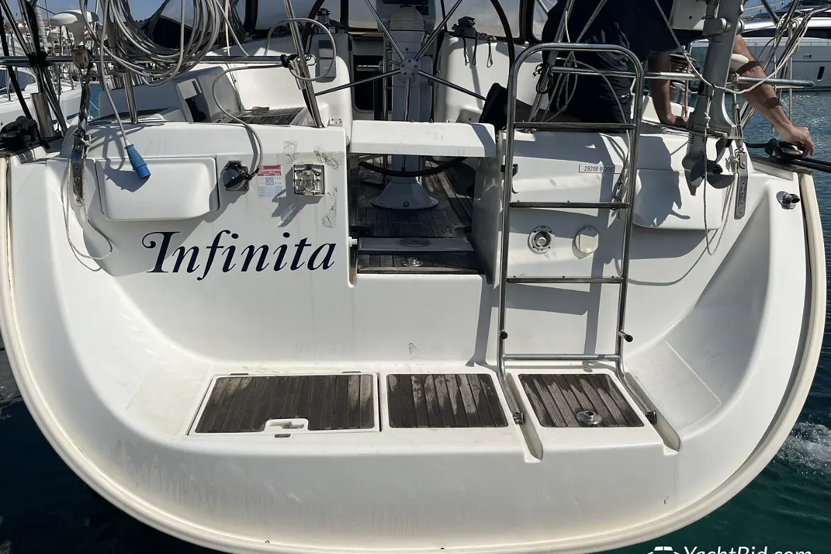 Beneteau Oceanis 423 19