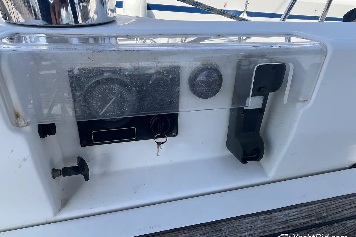 Beneteau Oceanis 423 23