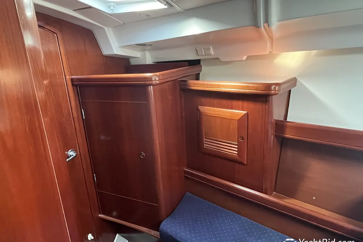 Beneteau Oceanis 423 33