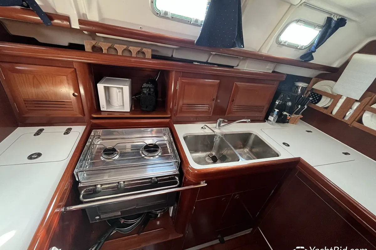 Beneteau Oceanis 423 41