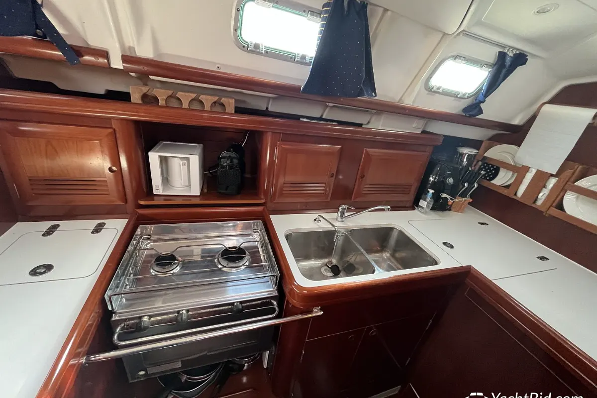 Beneteau Oceanis 423 42