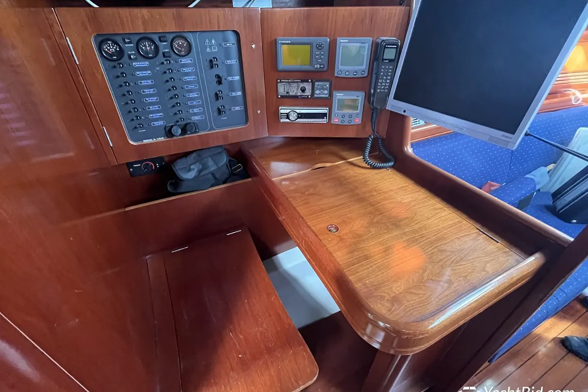 Beneteau Oceanis 423 54